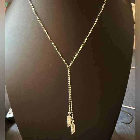 Bohemian Silver-tone Y Shape Necklace with 2 Leaves Hanging Pendant. - Picture 2 of 4